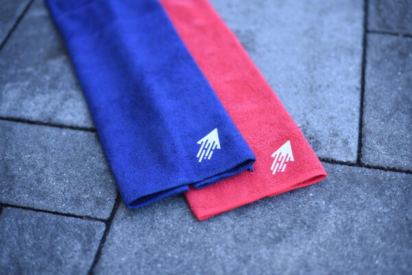 Speedy performance sports towel (red and blue)