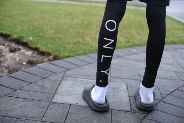 BSBL Only. Performance Compression Pants (rear)