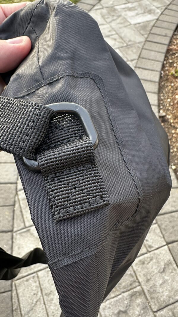 Oakley Waterproof Practice Bag (strap hardware)
