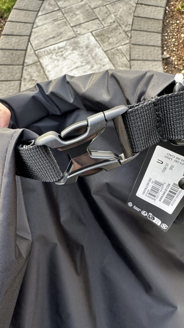 Oakley Waterproof Practice Bag (closing buckle)